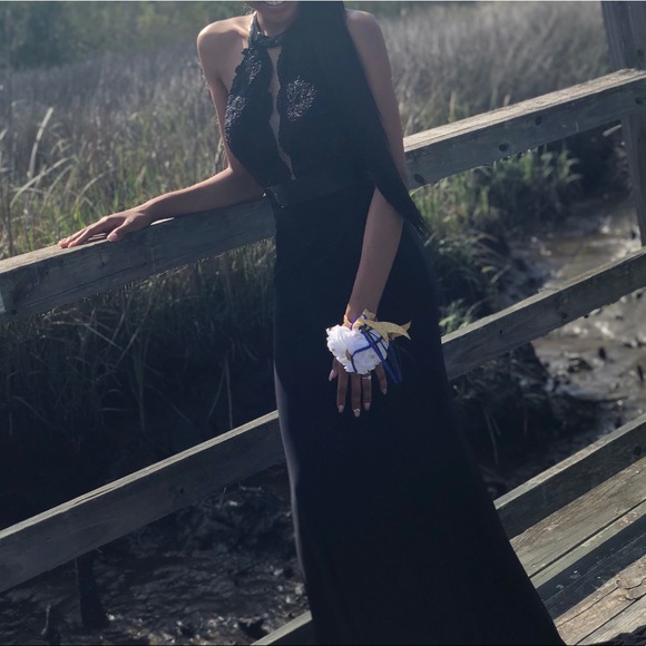 Sherri Hill Prom Dress - Picture 2 of 4